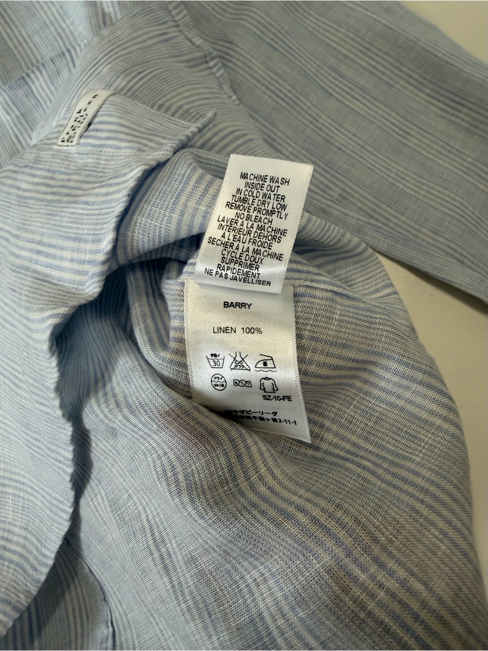 Frank & Eileen Women’s Size XS White Pale Blue Striped Button-Down Shirt - Picture 6 of 7